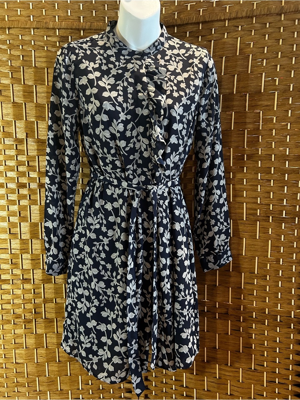 Banana Republic Petite 6 Navy Floral Ruffle Button Front Belted Shirt Dress